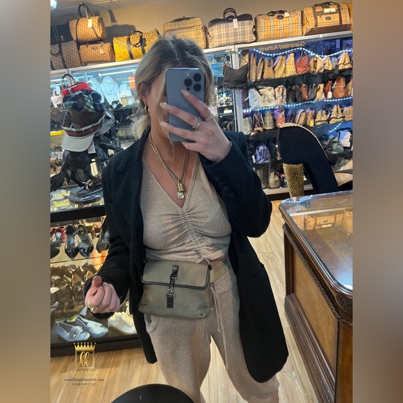 🤎SOLD🤎Gucci belt bag - Picture 14 of 14